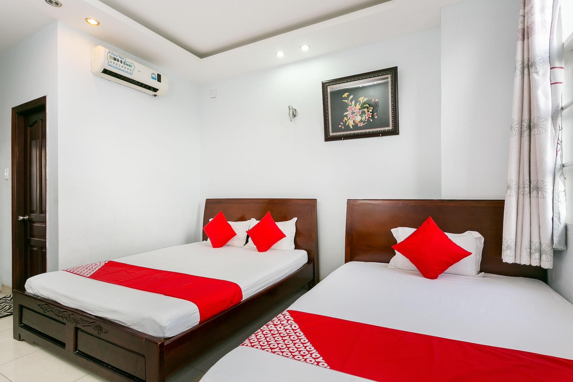 Oyo 130 Tuan Long Hotel Ho Chi Minh City Exterior photo